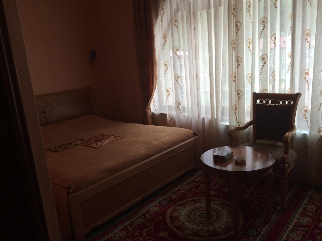 Nairi Hotel Jermuk Extérieur photo