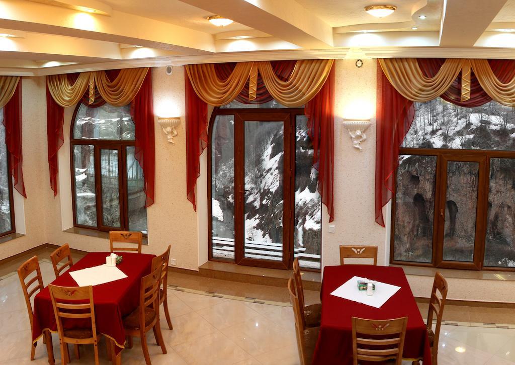 Nairi Hotel Jermuk Extérieur photo