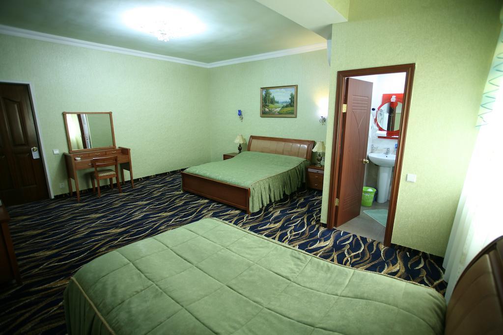 Nairi Hotel Jermuk Extérieur photo