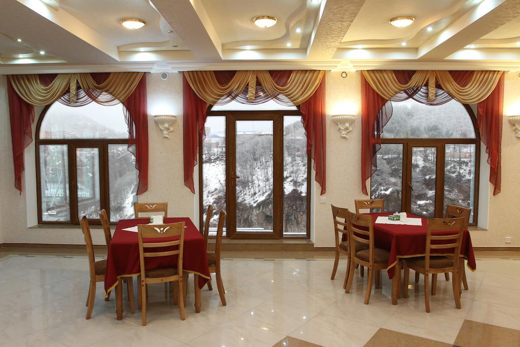 Nairi Hotel Jermuk Extérieur photo