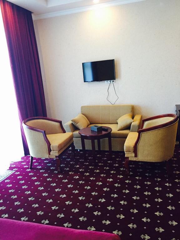 Nairi Hotel Jermuk Extérieur photo